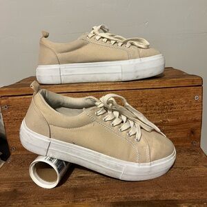 Divided Cream Platform Lace-Up Sneakers